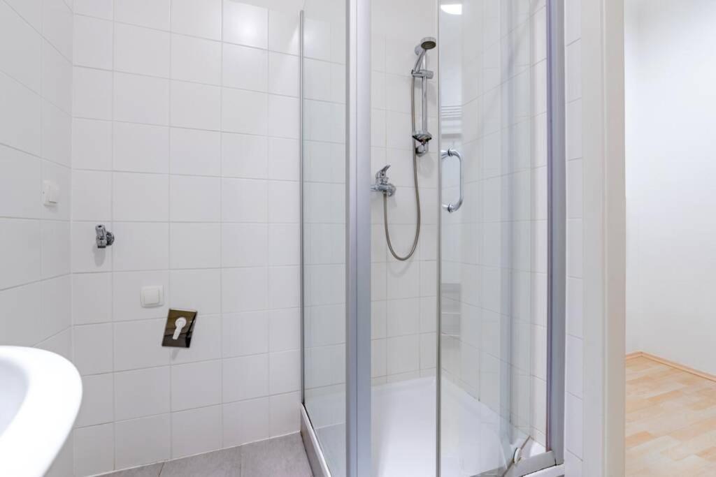 Cozy Studio Apartment Located In Vienna'S Vibrant City Center Екстериор снимка